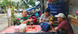 Bhabinkamtibmas dan Babinsa Pegirian Gelar Cangkrukan Kamtibmas Bersama Warga Wonokusumo Kidul