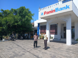 Polsek Asemrowo Tingkatkan Patroli Objek Vital di Bank Panin Tambak Langon