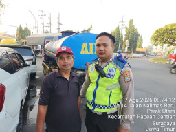 Satlantas Polres Pelabuhan Tanjung Perak Gencarkan Sosialisasi Tertib Berlalu Lintas kepada Masyarakat