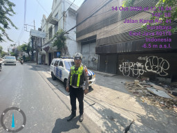 Polsek Pabean Cantikan Pantau Arus Lalu Lintas di Jalan Karet, Situasi Lancar