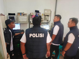 Satreskrim Polres Pelabuhan Tanjung Perak Pantau Pendistribusian BBM di Sejumlah SPBU, Pastikan Berjalan Lancar.