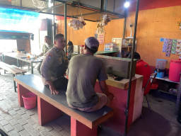 Bhabinkamtibmas Wonokusumo Sambangi Warga Wonosari Lor, Imbau Waspada Curanmor