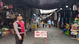 Polsek Semampir Laksanakan Patroli Sambang Makam Sunan Ampel, Imbau Peziarah Waspada Pencurian