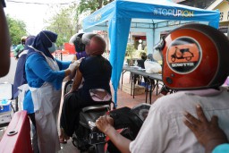 Dorong Percepatan Pencapaian Target Herd Immunity, Polres Tanjung Perak Buka Pelayanan Vaksinasi Drive Thru Setiap Hari