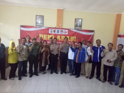 Kapolsek Semampir Pimpin Deklarasi Pemilu Damai