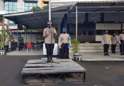Kapolres Tanjung Perak Sampaikan Titik Berat Operasi Sikat Semeru di Apel Pagi Jam Pimpinan