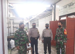 Kebaktian Awal Tahun di Gereja Silo Dikawal Personil Polsek Pabean Cantikan & Koramil