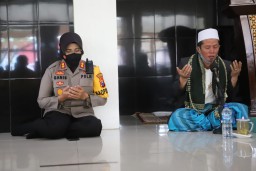 Kapolres Tanjung Perak Hadiri Kegiatan Binrohtal di Masjid Al Hidayah