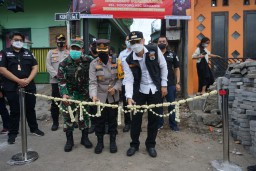 Kapolres Tanjung Perak Bersama Walikota Surabaya Launching Kampung Tangguh Narkoba di Kecamatan Semampir