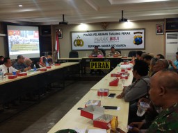 Wakapolres Tanjung Perak Pimpin Rapat Pelaksanaan Eksekusi Tanah & Bangunan