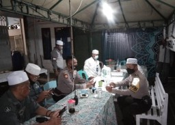 Polsek Kenjeran Lakukan Pengamanan Acara Pengajian di Ponpes Assalafi Al Fitroh