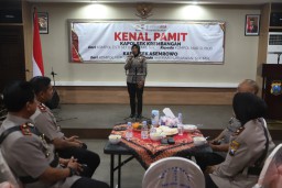 Polres Tanjung Perak Gelar Acara Kenal Pamit 3 Kapolsek Jajaran