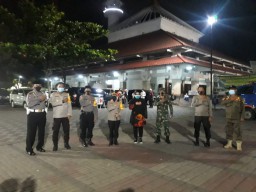 Kapolres Tanjung Perak Pantau Pengamanan Haul Akbar Sunan Ampel