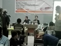 Kapolsek Semampir Pantau Pelaksanaan Rekapitulasi di PPK