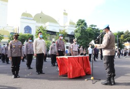 Komitmen Tidak Menyalahgunakan Narkoba, Personil Bidpropam Polda Jatim Tandatangani Pakta Integritas