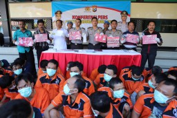 Dalam Sebulan Polres Tanjung Perak Tangkap 70 Tersangka Narkoba