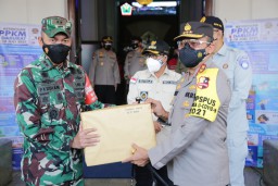 Kabaharkam Polri Ajak Masyarakat Bersama-sama Tanggulangi covid-19