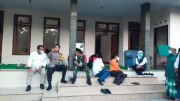 Koordinasi Tak Harus Dimeja Formil, "Jagongan" ngemper Di Teras Pun Jadi