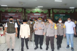 Polres Gresik Bersinergi Dengan MUI Vaksinasi Menjaga Umat
