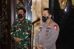 Cegah Pengaruh Radikalisme, Polres Tanjung Perak Beri Seruan Lewat Spanduk-Spanduk