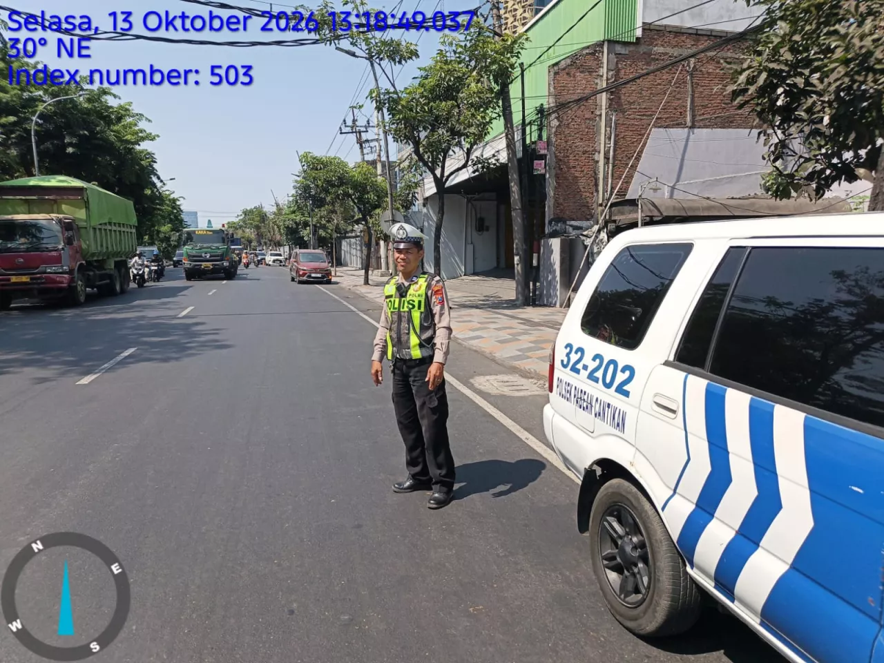 Polsek Pabean Cantikan Patroli Jalan Perak Timur, Antisipasi 3C dan Kerawanan Lalu Lintas